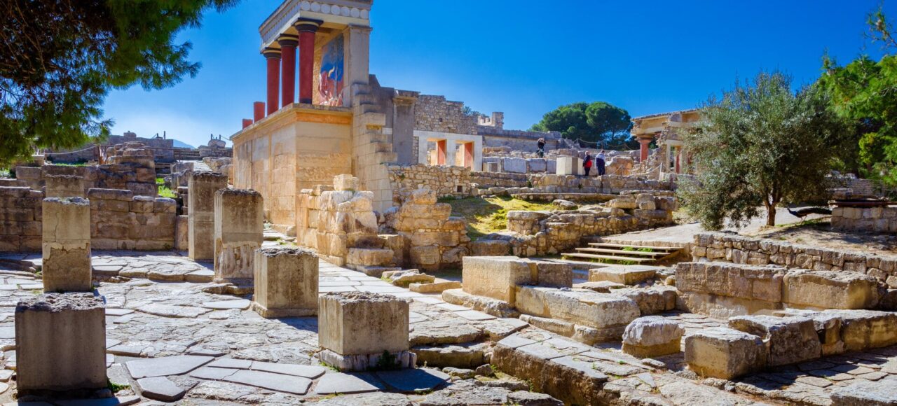 Heraklion Palace of Knossos Archaeological Museum and Heraklion Town Private Tour Moysidis Travel
