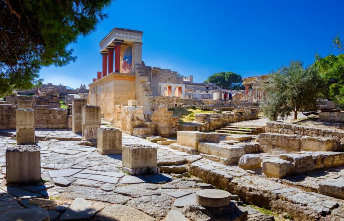 Palace of Knossos Archaeological Museum and Heraklion Town Private Tour Moysidis Travel