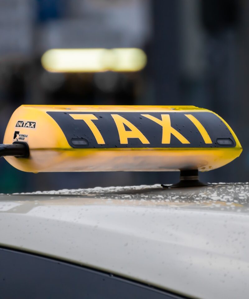 Taxi in Crete