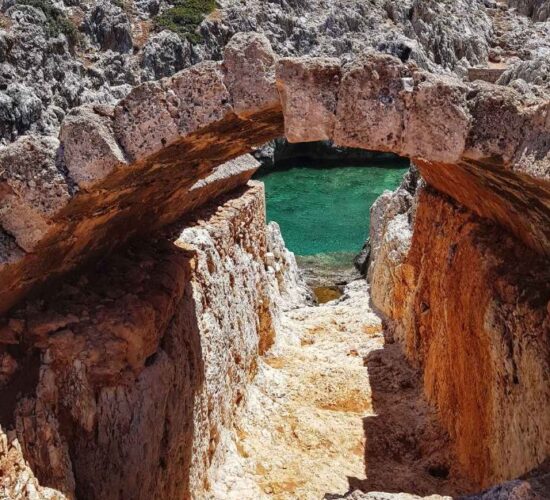 Half-Day Private Hiking Tour to the Akrotiri Peninsula