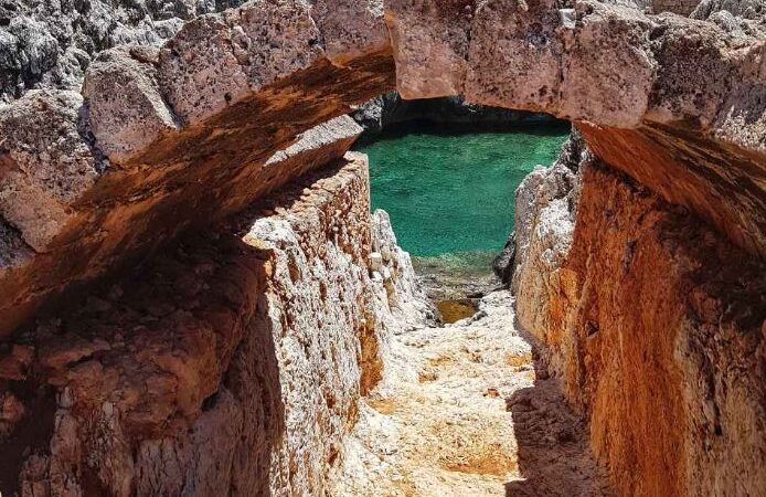 Half-Day Private Hiking Tour to the Akrotiri Peninsula